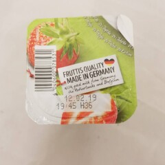 FRUTTIS Jogurts Fruttis zemene ķirsis 0,4% 125g