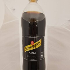 SCHWEPPES Cola 1,4l
