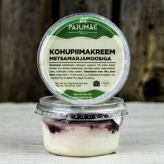 PAJUMÄE TALU Curd cream with wild berry jam 170g