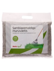 BALTIC AGRO Moss control fertilizer for lawns 4 kg 4kg