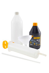 MCCULLOCH Vejapjovės priežiūros rinkinys UNIVERSAL OLO031, 0,6 l alyva, švirkštas, piltuvas ir tuščias butelis 1pcs